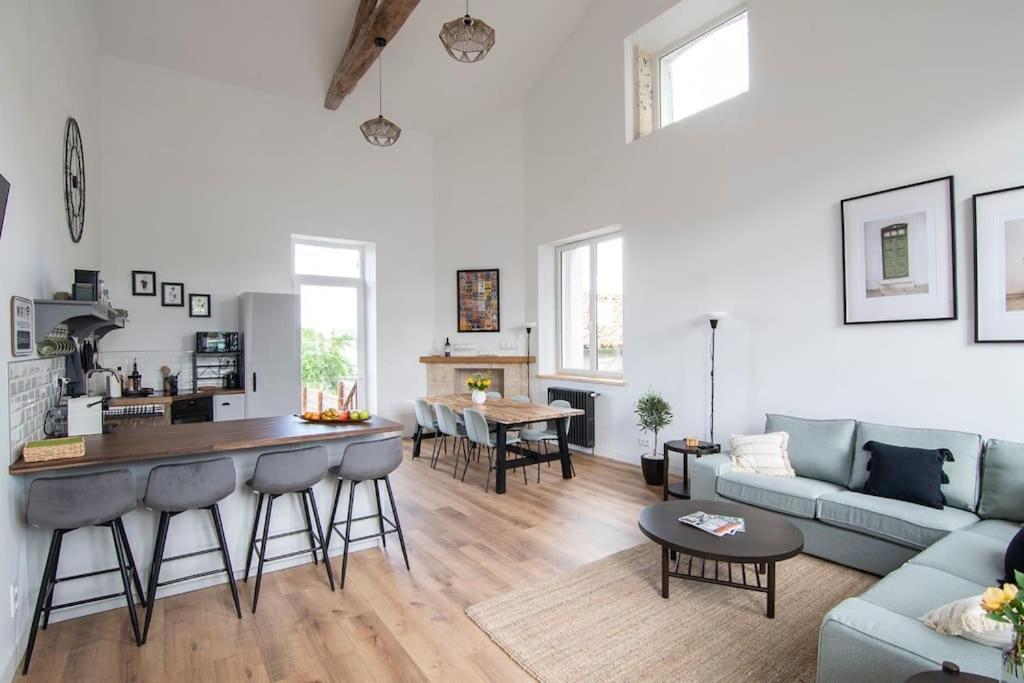 Treize Maison 3 Bed House In Centre Of Saint Severin Dış mekan fotoğraf