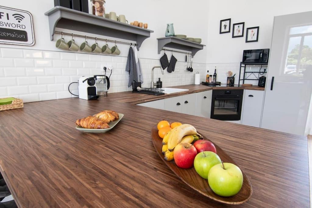 Treize Maison 3 Bed House In Centre Of Saint Severin Dış mekan fotoğraf